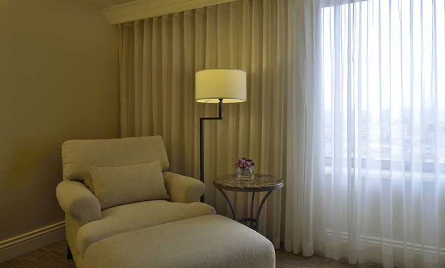 The Sherwood Taipeh Exterior foto A floor lamp