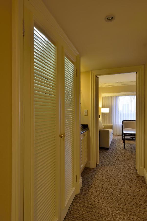 The Sherwood Taipeh Exterior foto A suite at the Ritz-Carlton, Boston